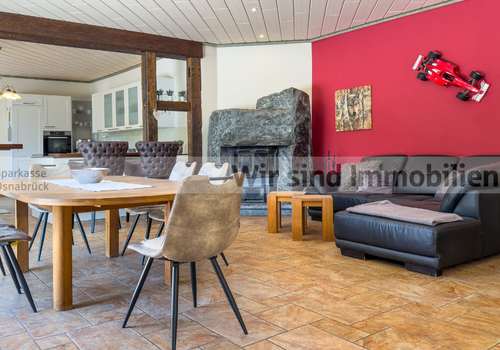 Wohnzimmer mit Kamin Wohnung 1