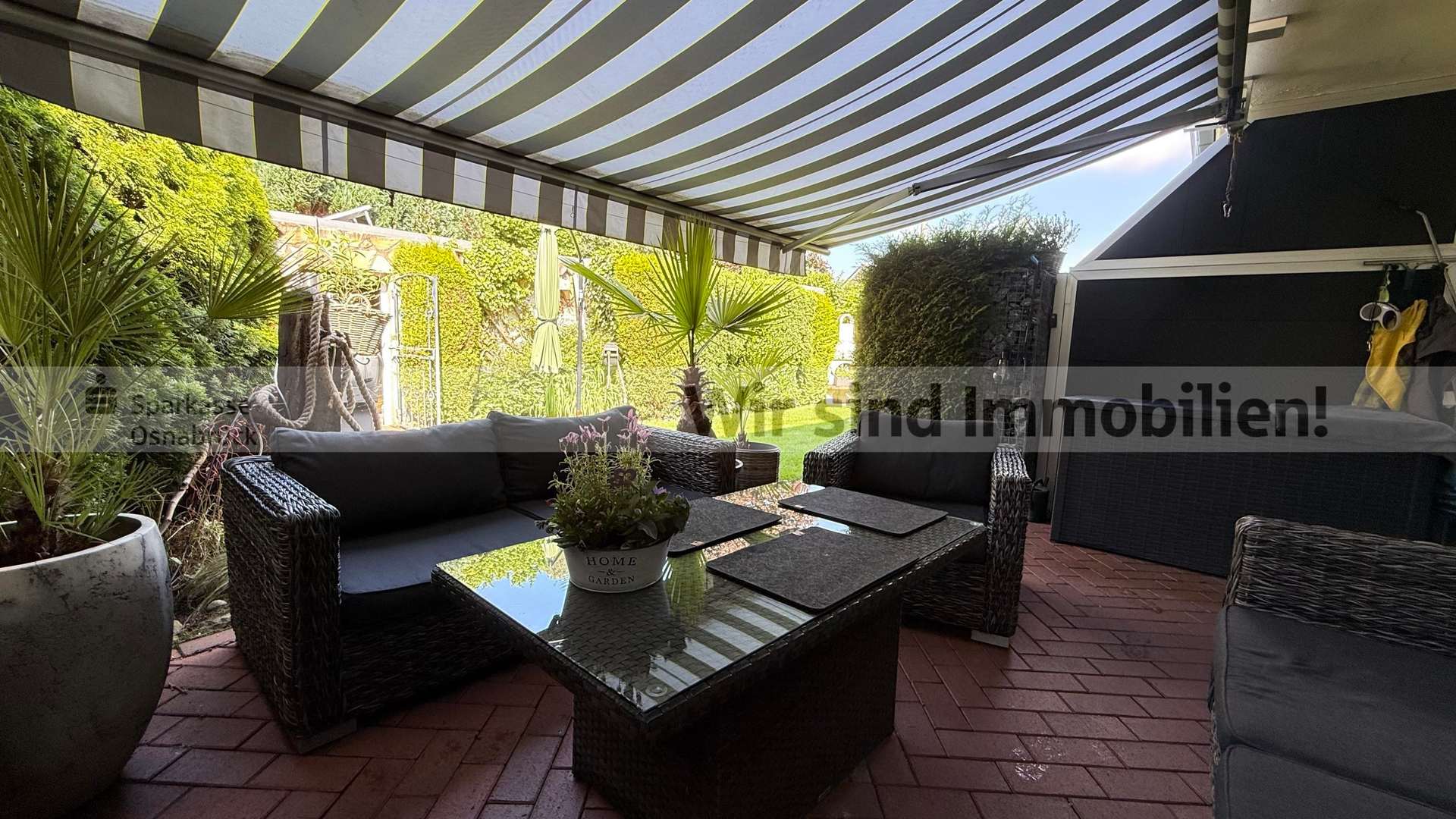 Terrasse mit Markise - WE EG