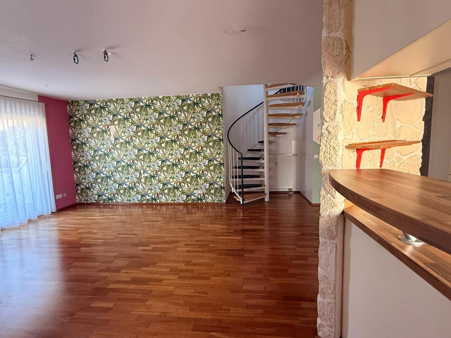 Wohn-/Essbereich Treppe