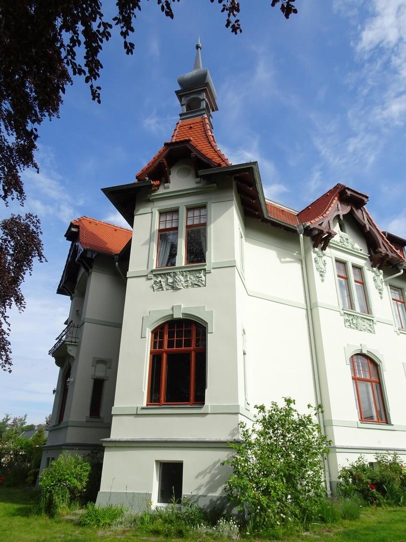 Ansicht von Süden mit Turm