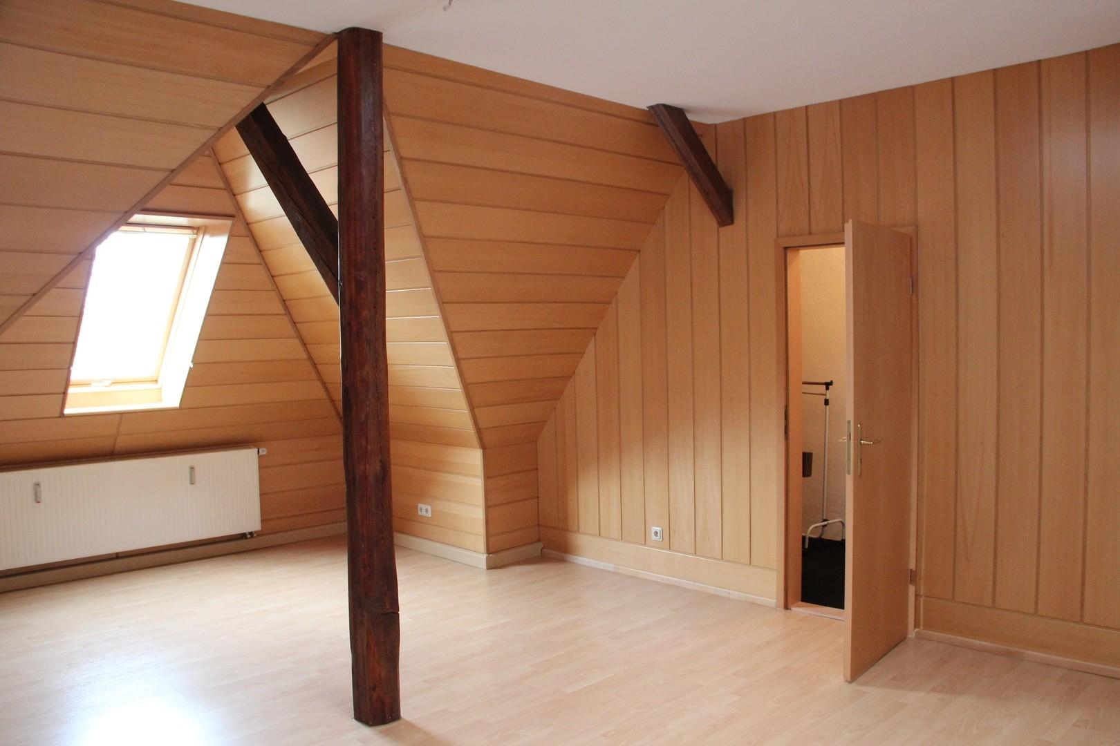 Wohnzimmer DG re. 