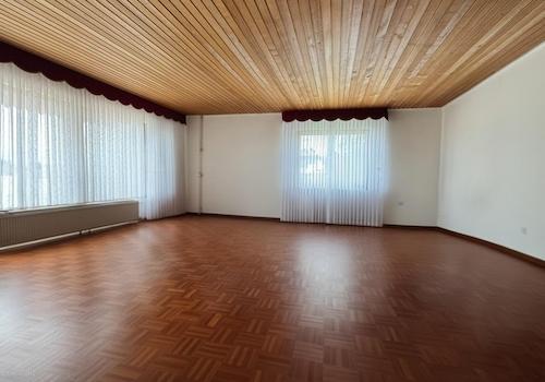 Grosszügiges Wohnzimmer