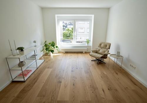 Helles Wohnzimmer