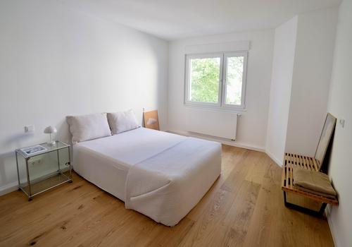 Geräumiges Schlafzimmer
