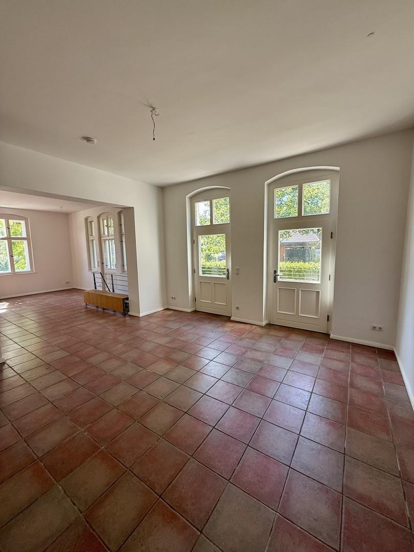 Open-Space-Bereich mit Küche