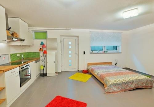 Einliegerwohnung mit Küche