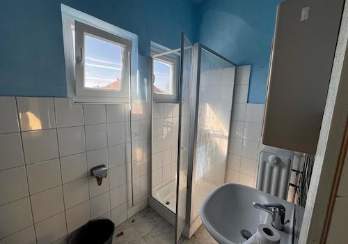 Bad im Dachgeschoss