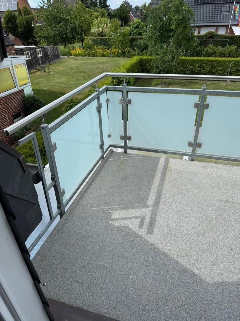Balkon mit Blick ins Grüne