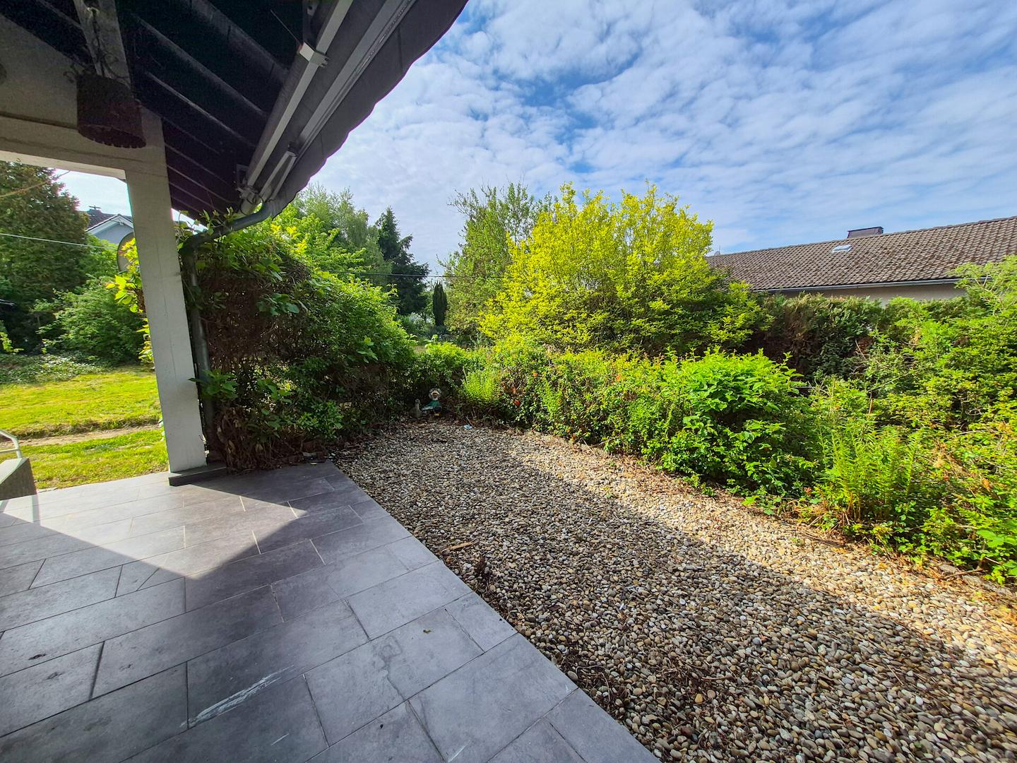 überdachte Terrasse