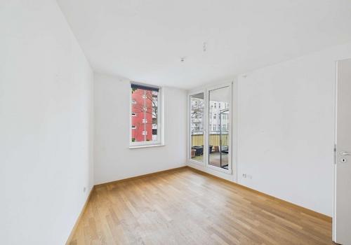 Kinderzimmer 2 mit Zugang zum Balkon