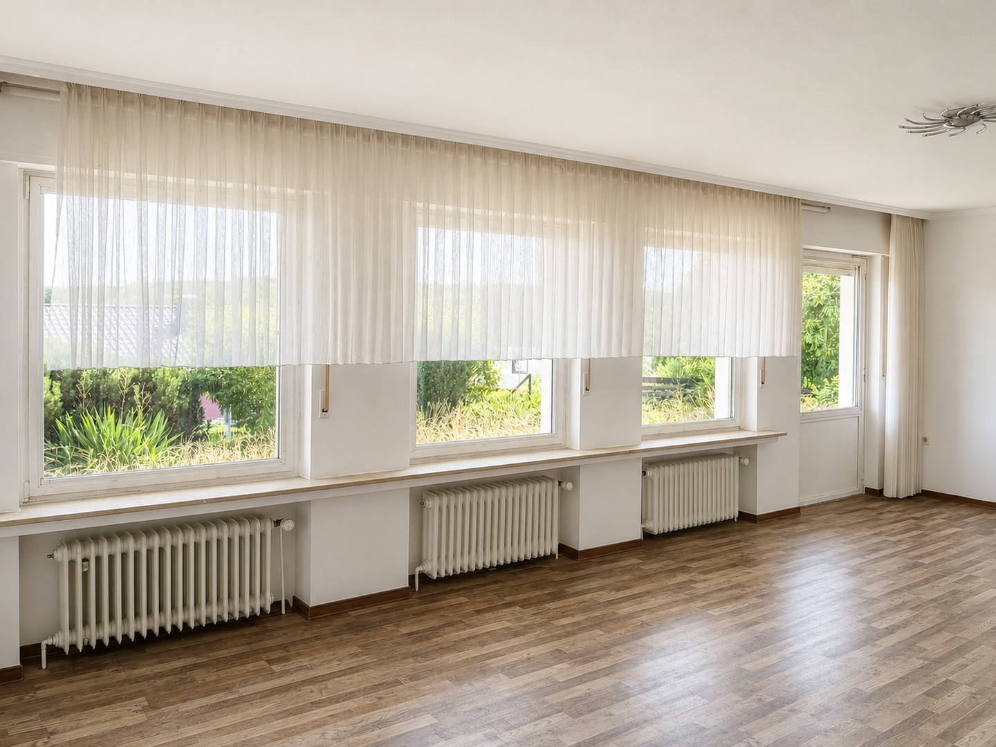 Wohnzimmer unten