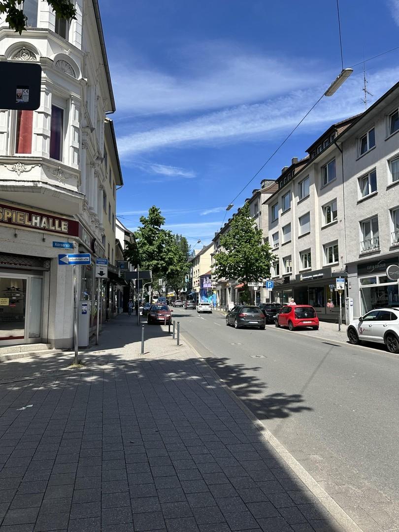 Einkaufsstraße