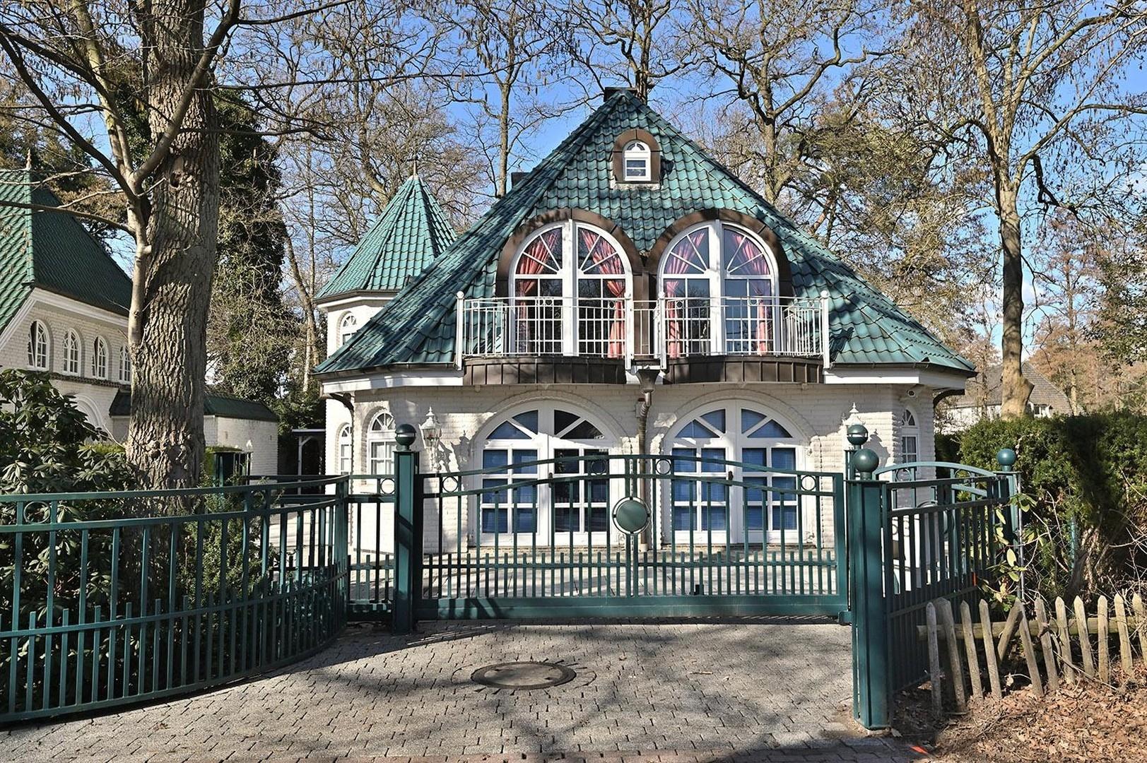 Straßenansicht