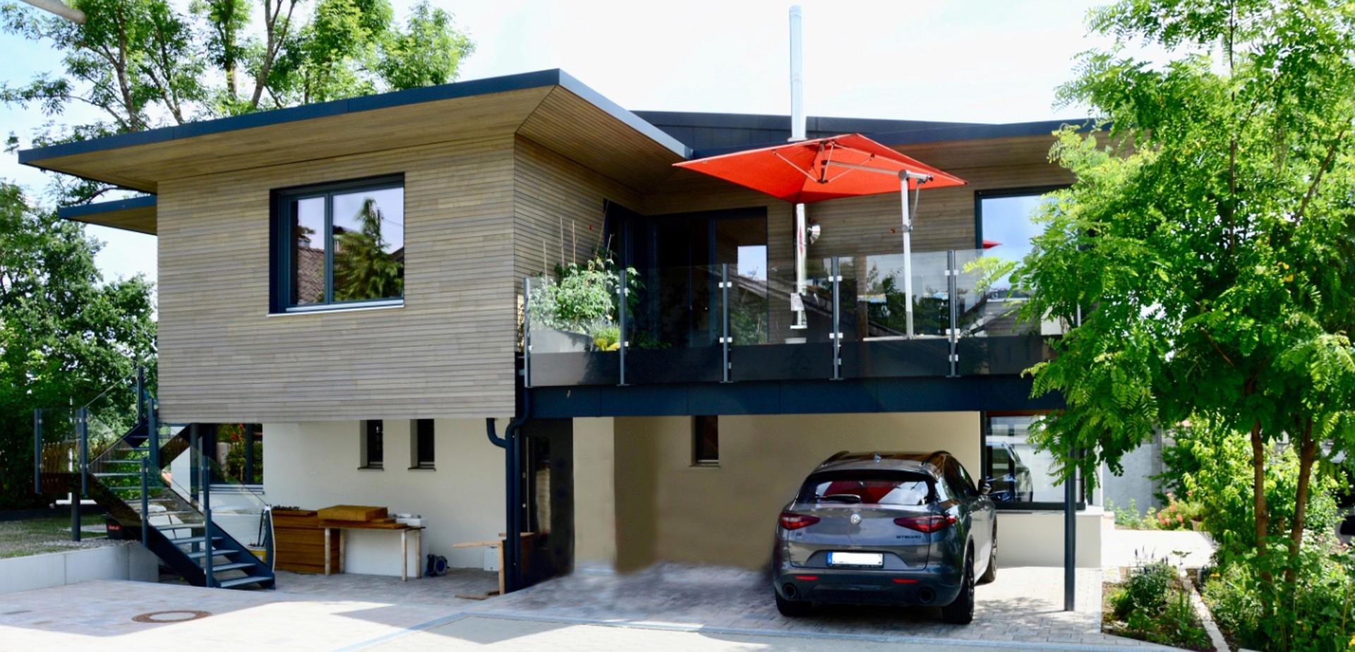 Terrasse 1 mit Carport