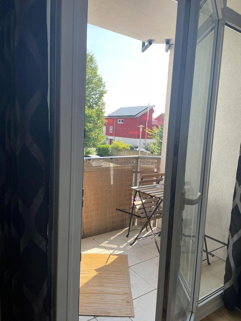 Balkon mit Blick in den Innenh