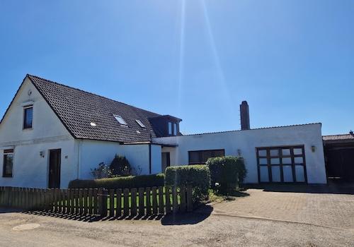 Straßenansicht