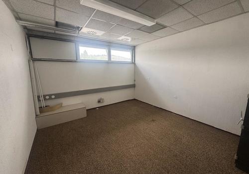 Büro 4 v. 7