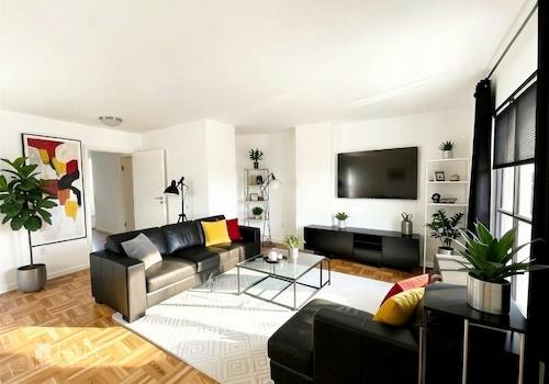 Wohnzimmer - gestaged