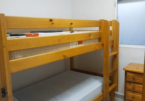 Schlafzimmer 1