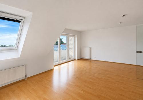 Lichtdurchfluteter Wohn-/Essbereich
