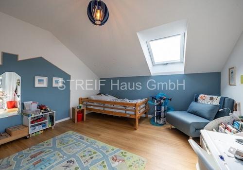 STREIF KiZi im Dachgeschoss mit DFF im Kundenhaus