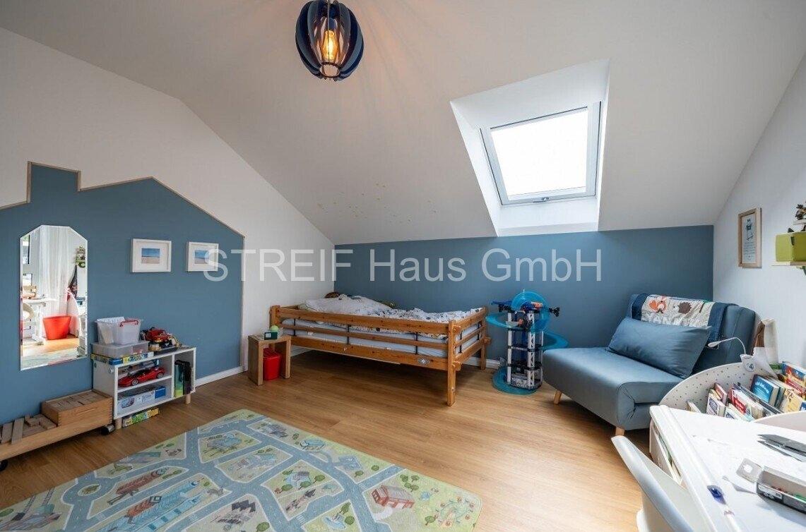 STREIF KiZi im Dachgeschoss mit DFF im Kundenhaus