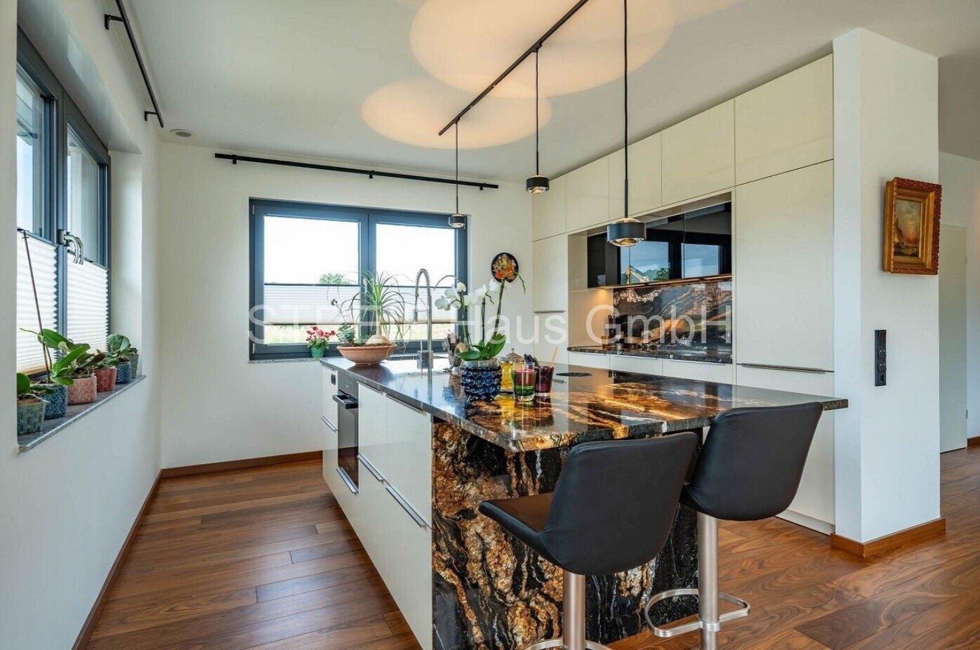 CREMLINGEN Winkel-BUNGALOW Klassische offene Küche im Kundenhaus