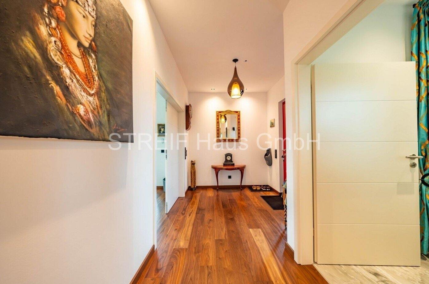 CREMLINGEN Winkel-BUNGALOW Klassische Diele im Kundenhaus