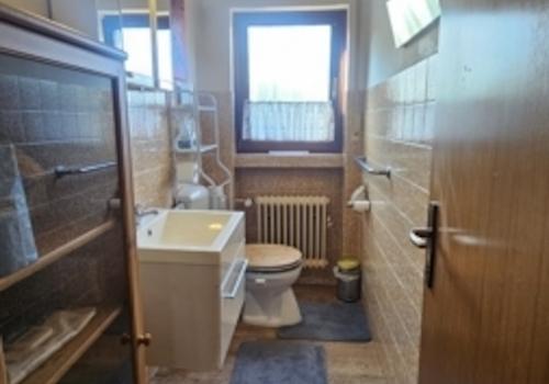 Wohnung 1 Gäste-WC