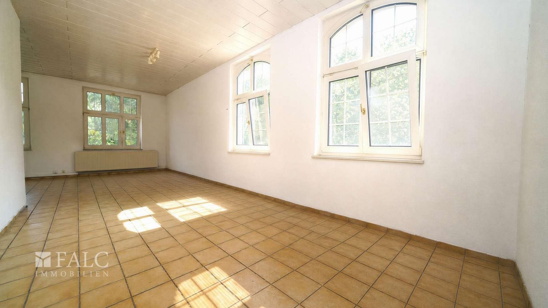 Büro momentan (EG)