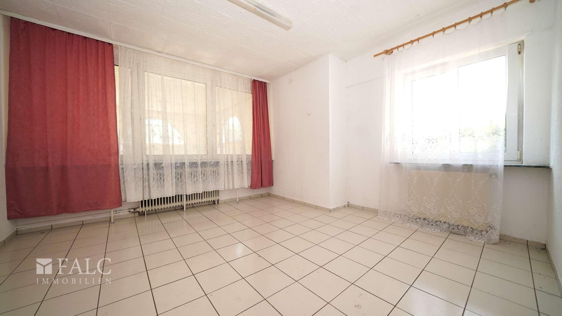Schlafzimmer momentan (EG)