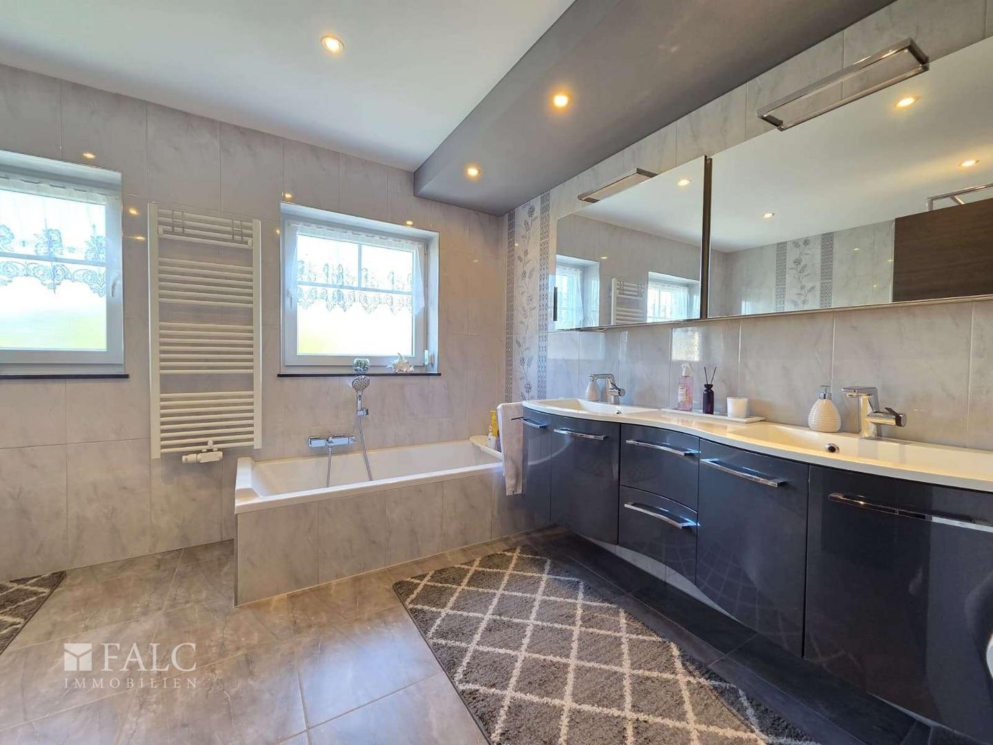 Badezimmer 1.OG