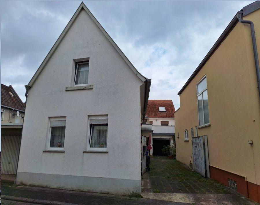 Haus front