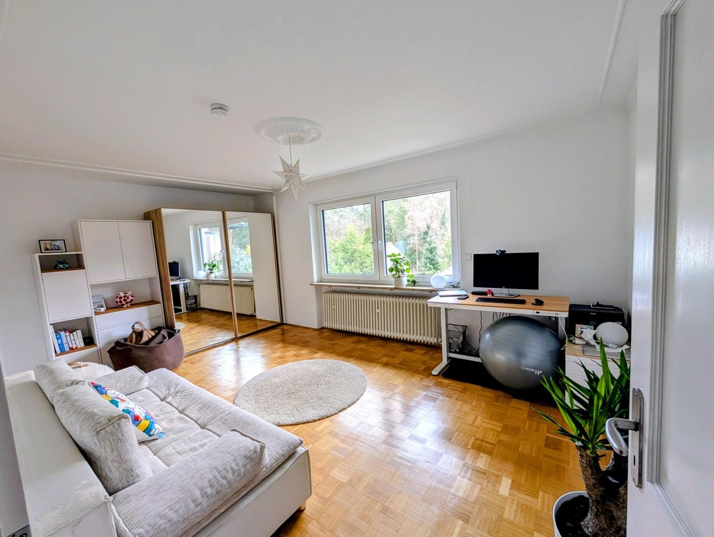 Arbeitszimmer o. Gästezimmer