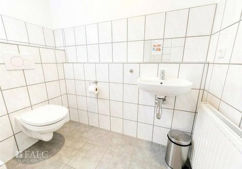 WC 3