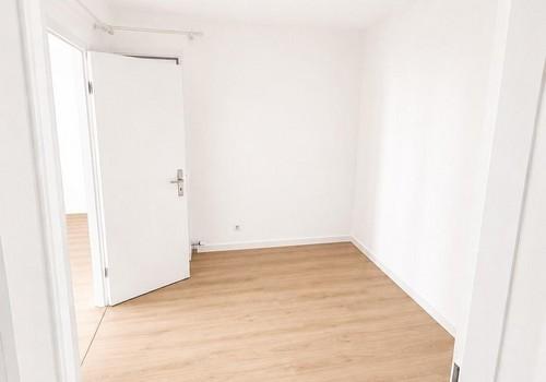 2. Schlafzimmer/ Arbeitszimmer