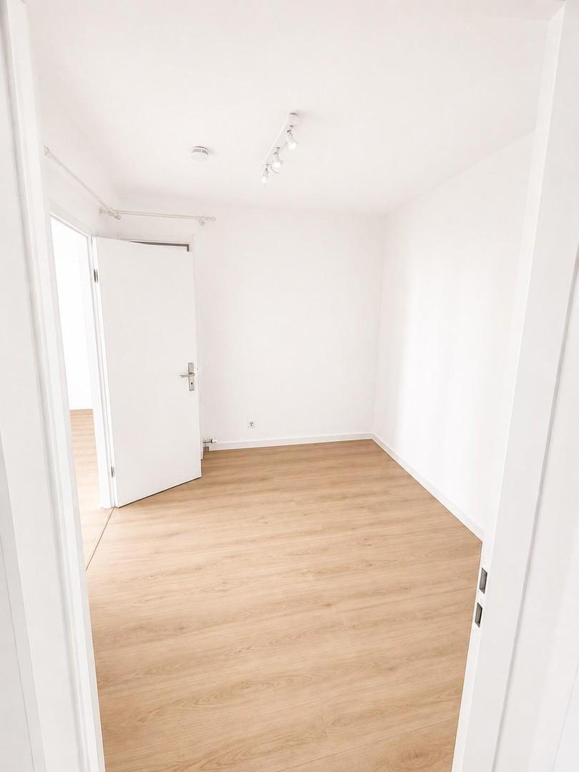 2. Schlafzimmer/ Arbeitszimmer