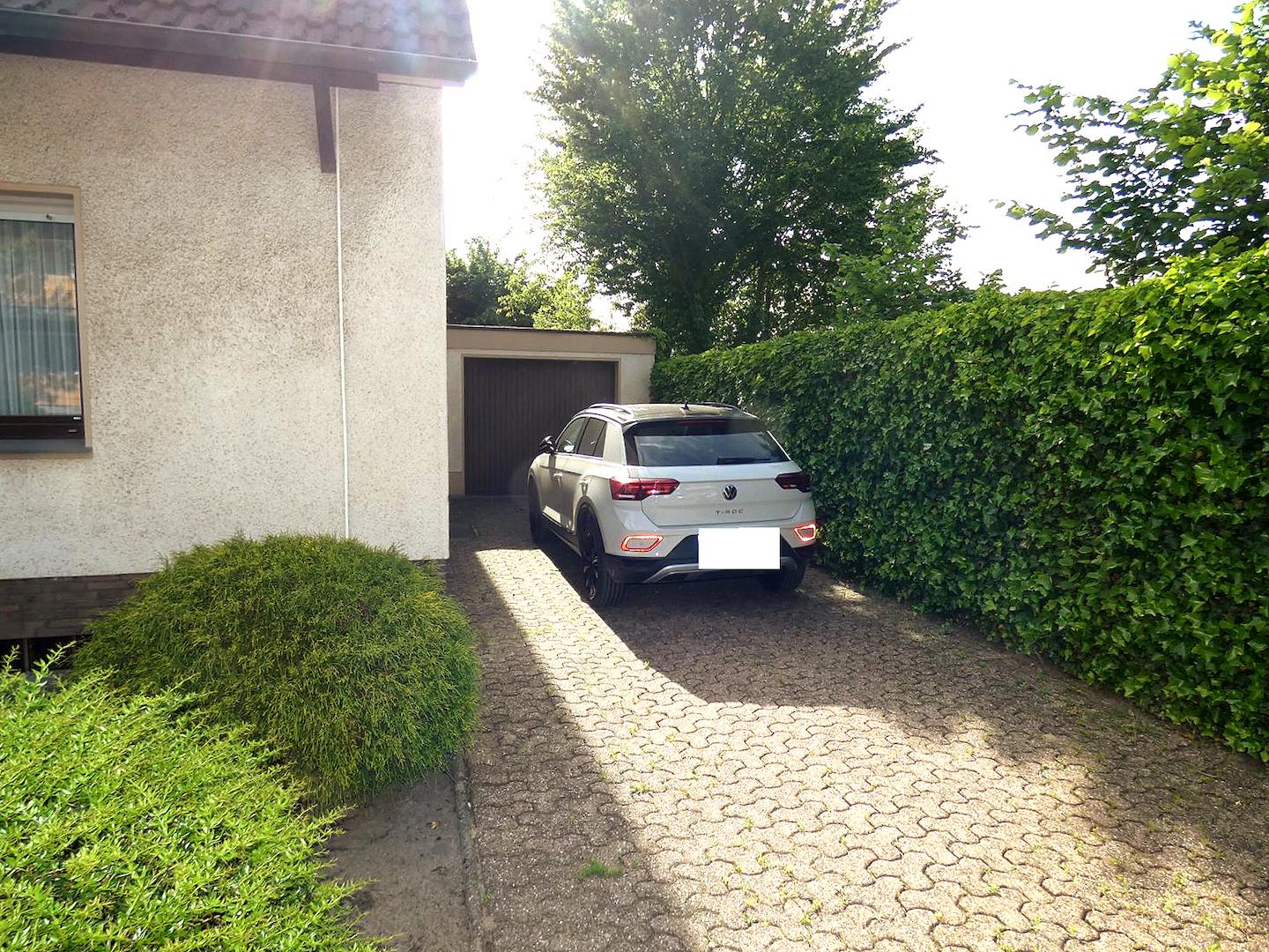 Garagenzufahrt