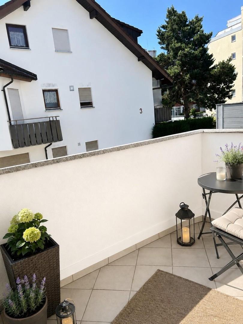Balkon 2 aus Küche