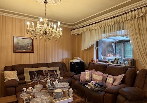 Wohn,- Esszimmer