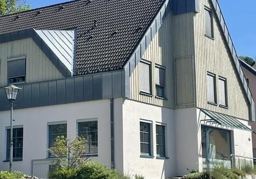 Haus von der Straßenseite 