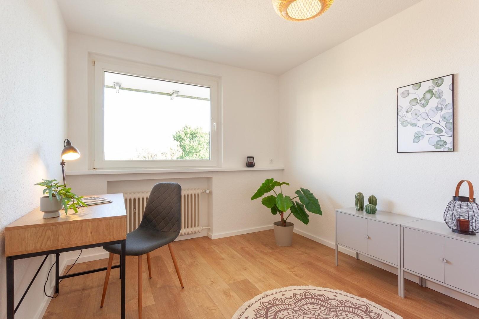 Büro oder Kinderzimmer