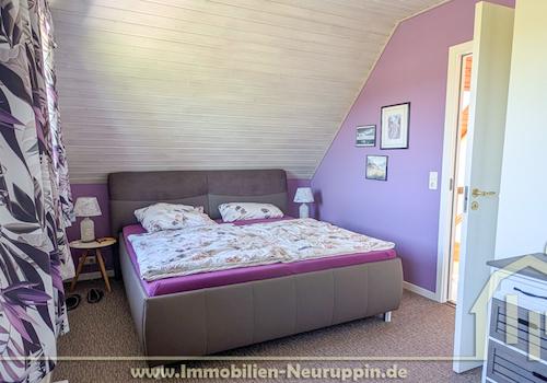 Schlafzimmer im DG