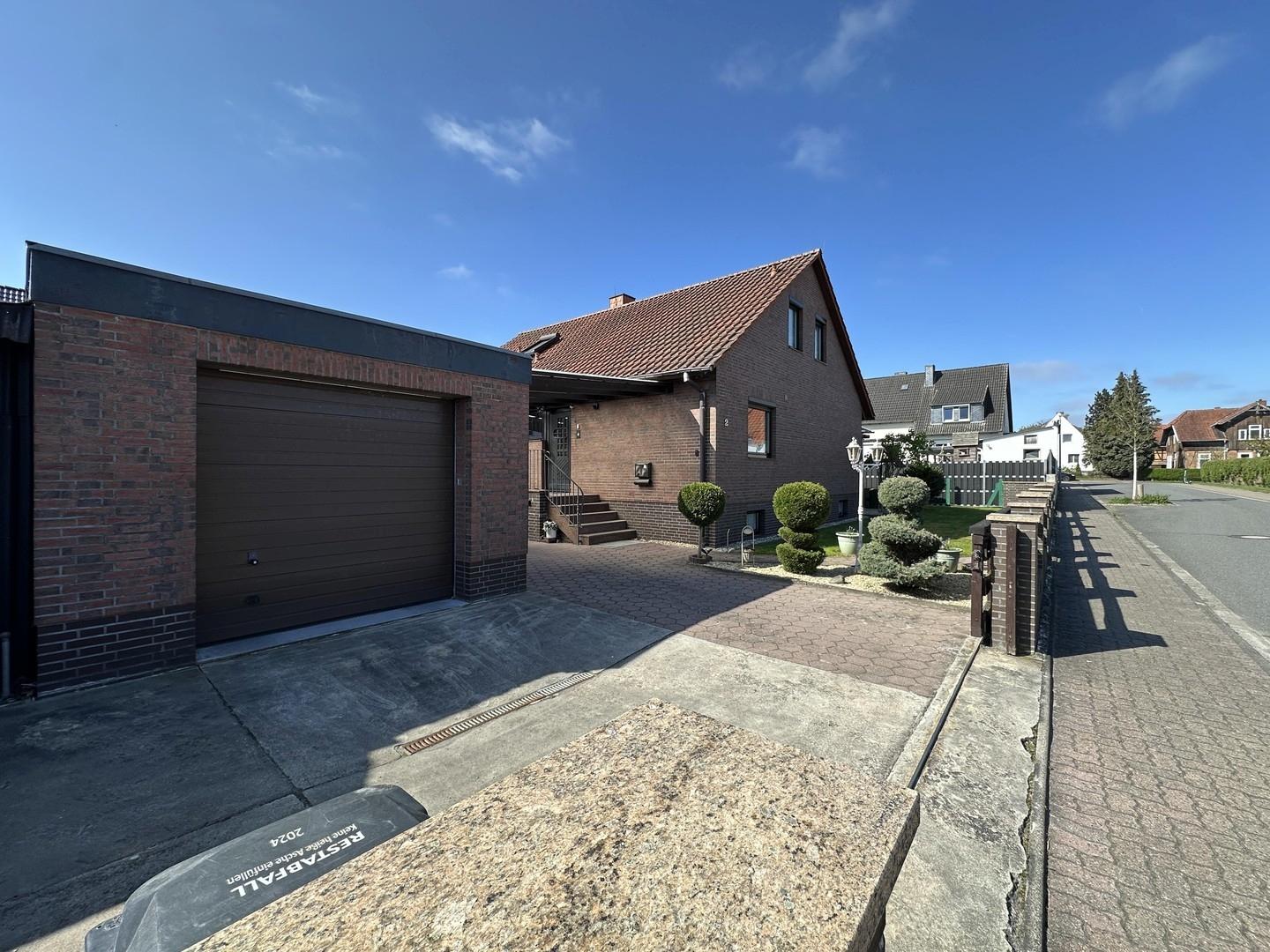 Hausansicht links 1