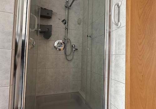 Dusche EG