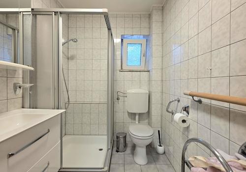 Badezimmer EG