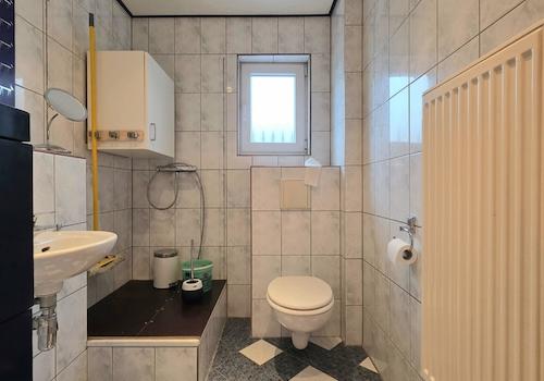 Gäste WC OG