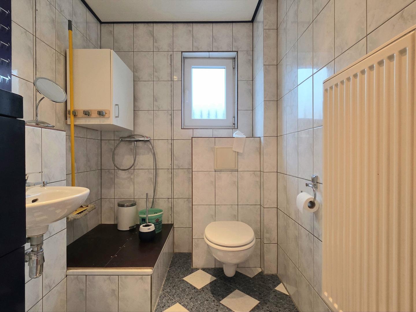 Gäste WC OG