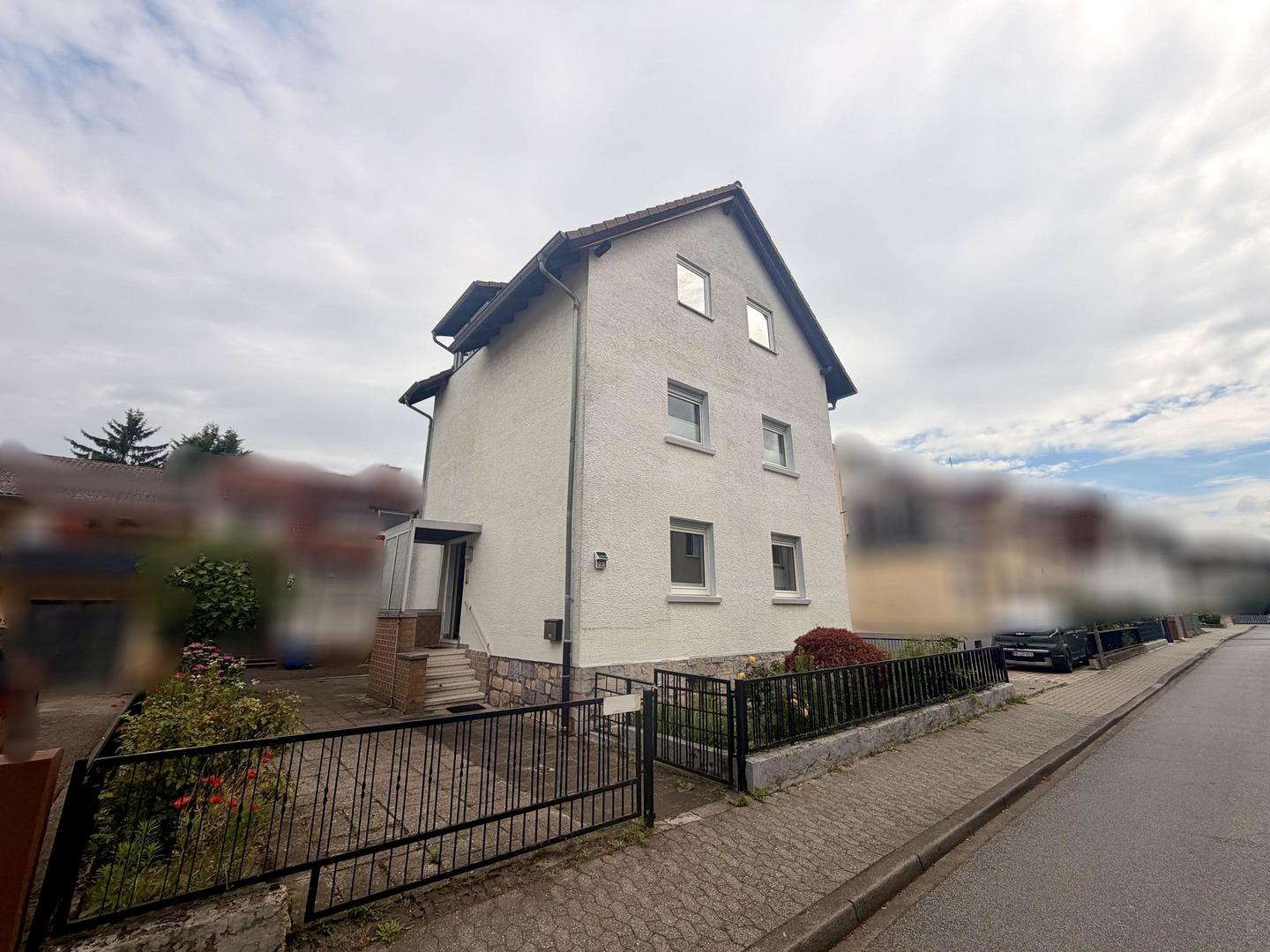 Straßenansicht