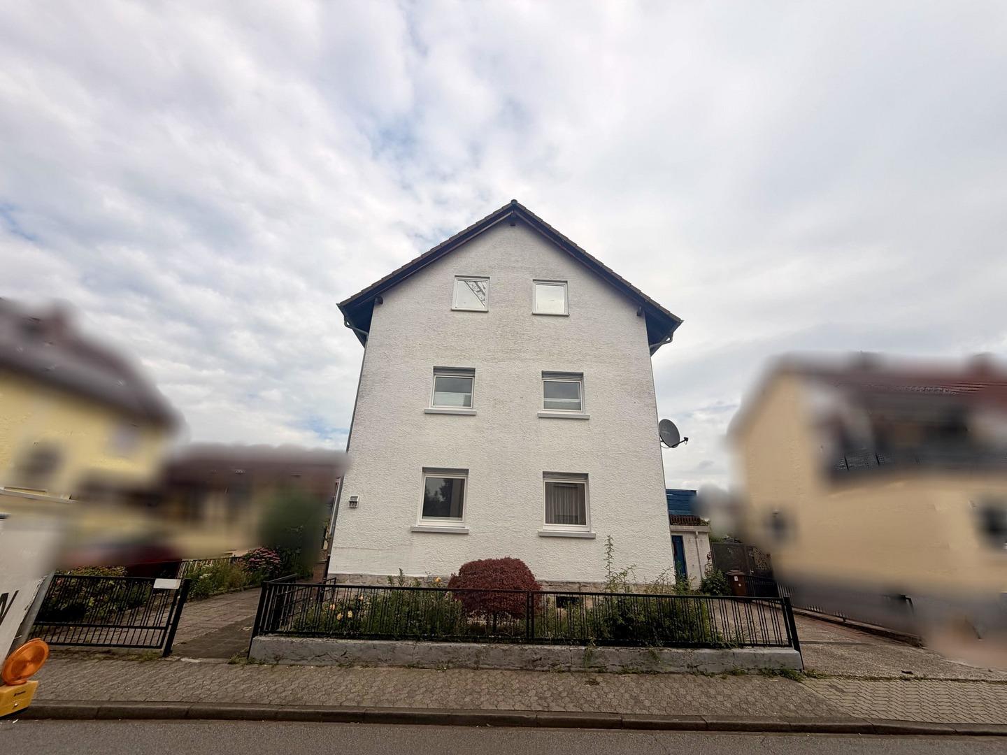 Straßenansicht
